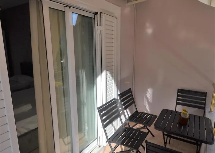 Little Cozy Apartment 2