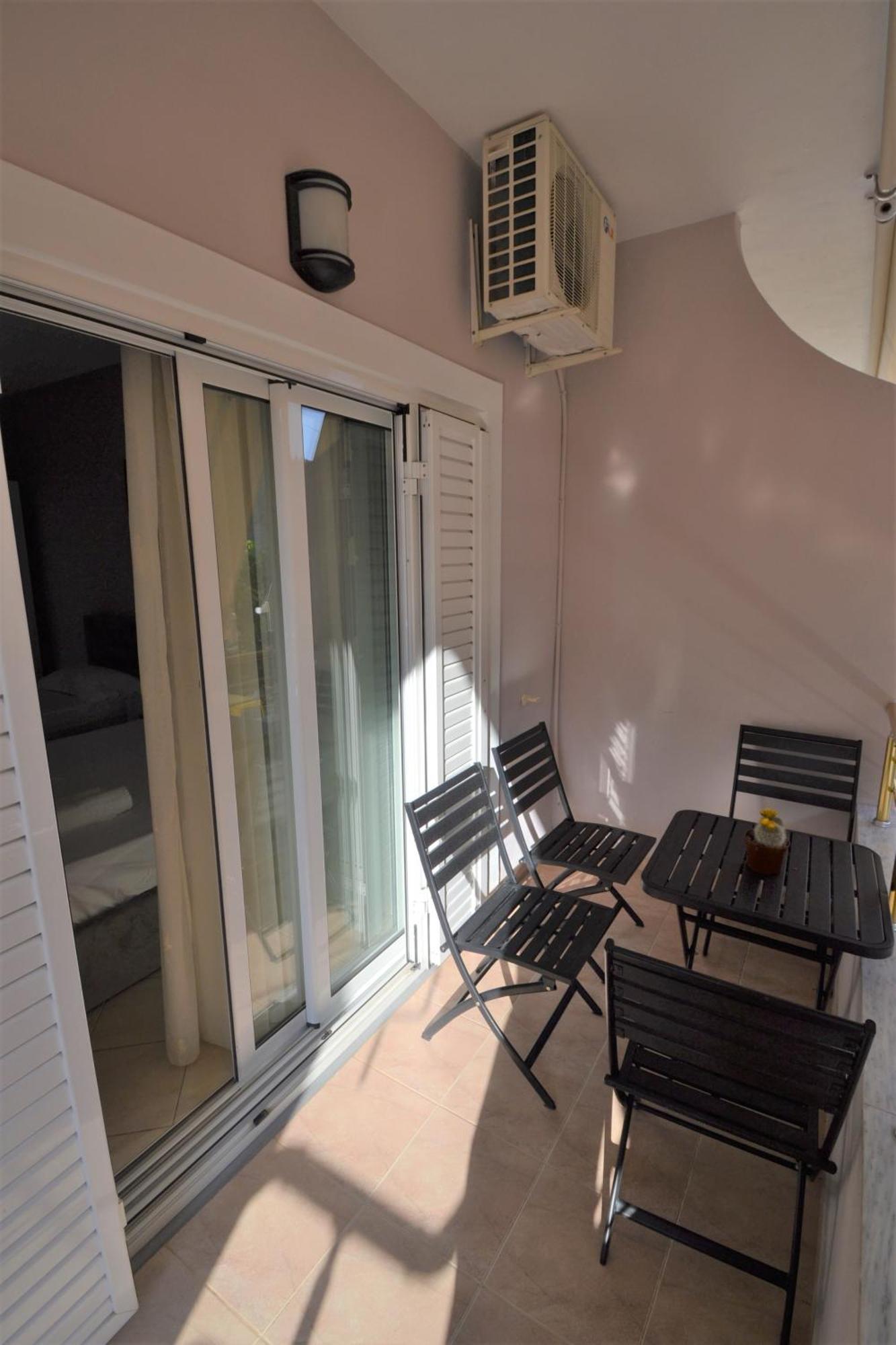 Little Cozy 2 Апартаменти Саранда